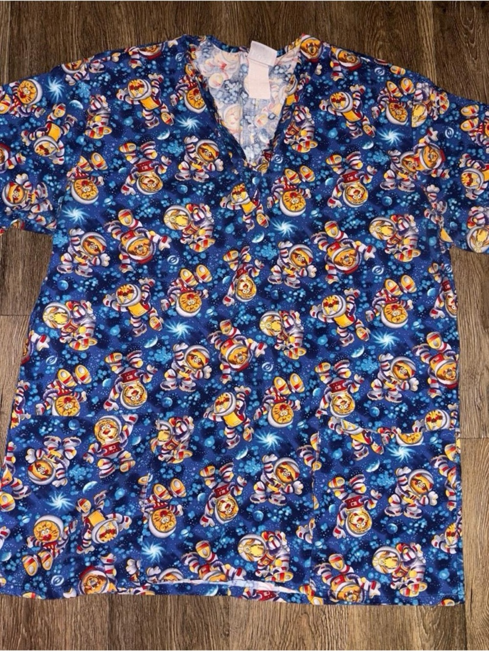 Vintage 90s Space Cat Animal Scrub Top